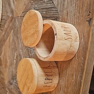 RAE DUNN salt and pepper wells!